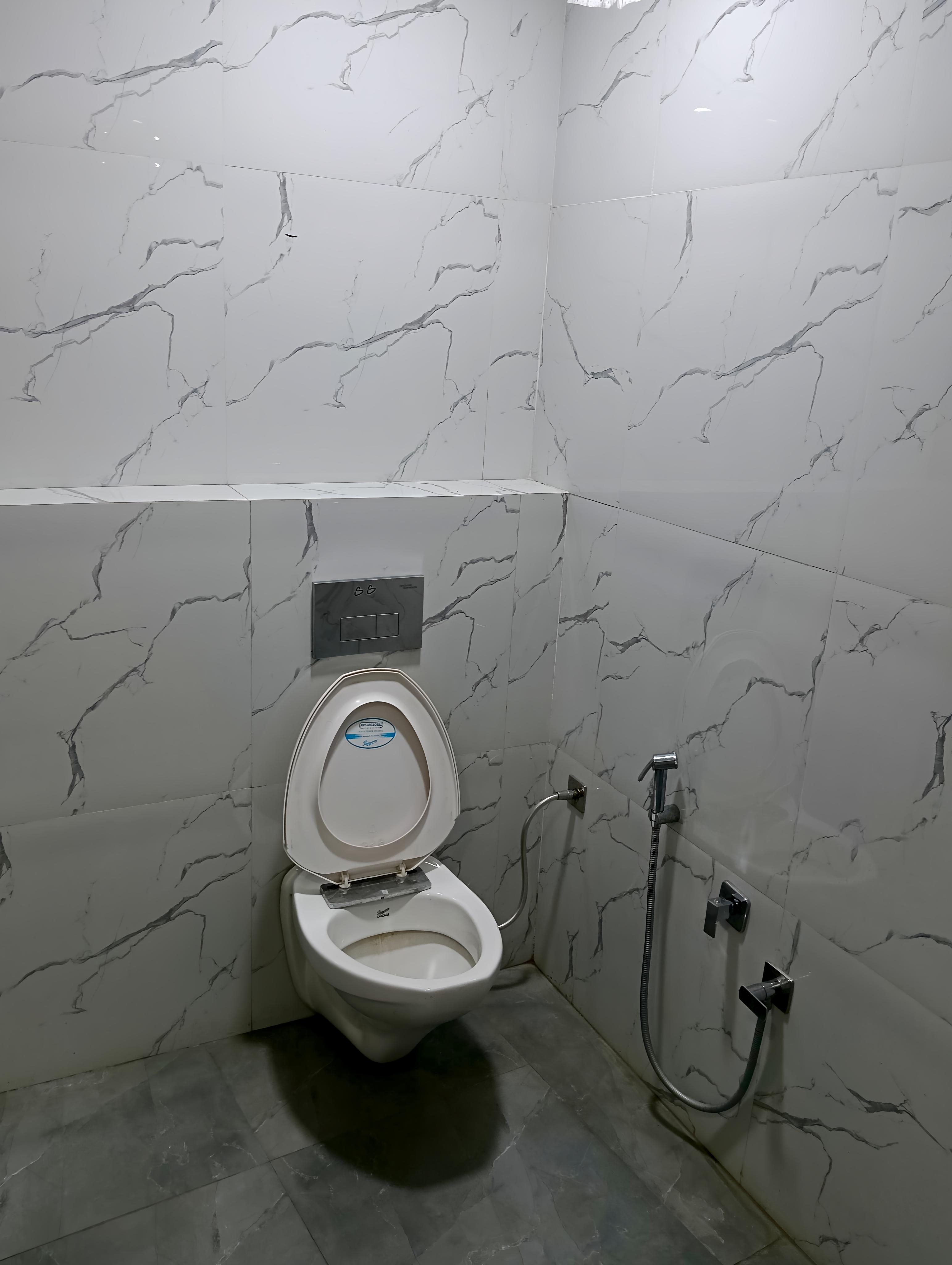 AC Super Deluxe Bath